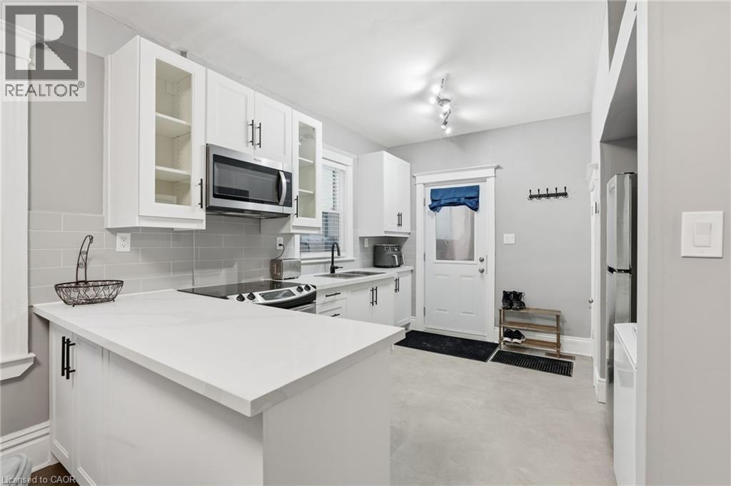70 Robert Street Property Photo 14