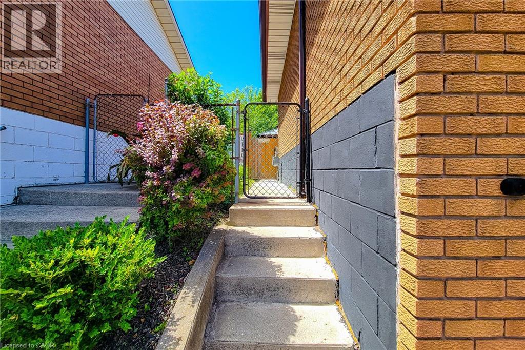 12 Maitland Avenue Property Photo 3