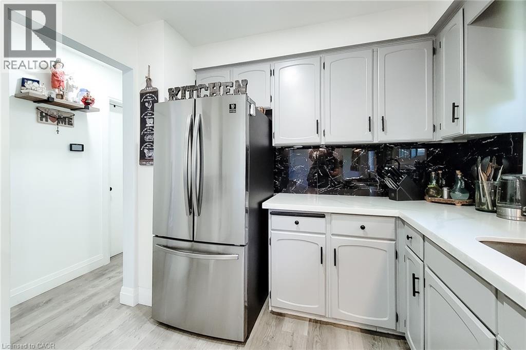 12 Maitland Avenue Property Photo 27