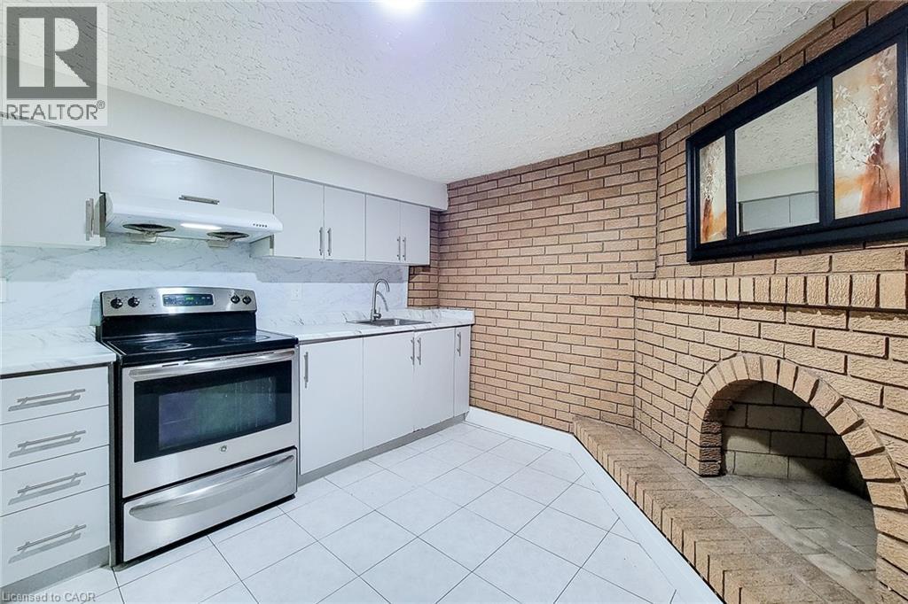 12 Maitland Avenue Property Photo 38