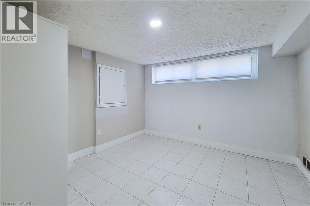 12 Maitland Avenue Property Photo 43