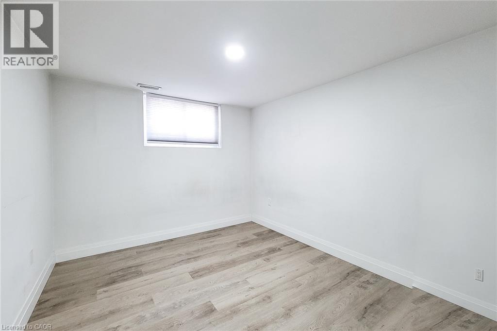 12 Maitland Avenue Property Photo 46