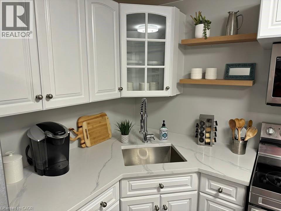348 Springbrook Avenue Unit# Bsmt Property Photo 5