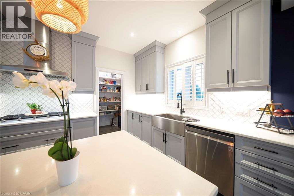 73 Eleanor Avenue Property Photo 8