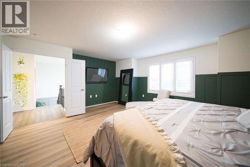 73 Eleanor Avenue Property Photo 17
