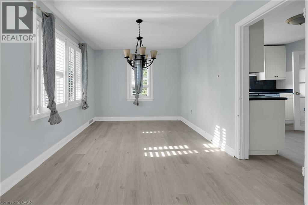 9 Arlington Avenue Property Photo 6