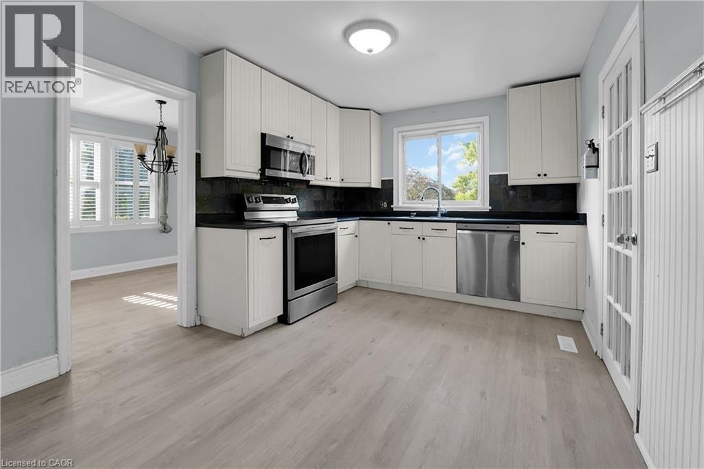 9 Arlington Avenue Property Photo 7