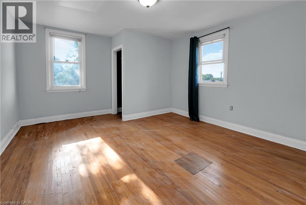 9 Arlington Avenue Property Photo 12