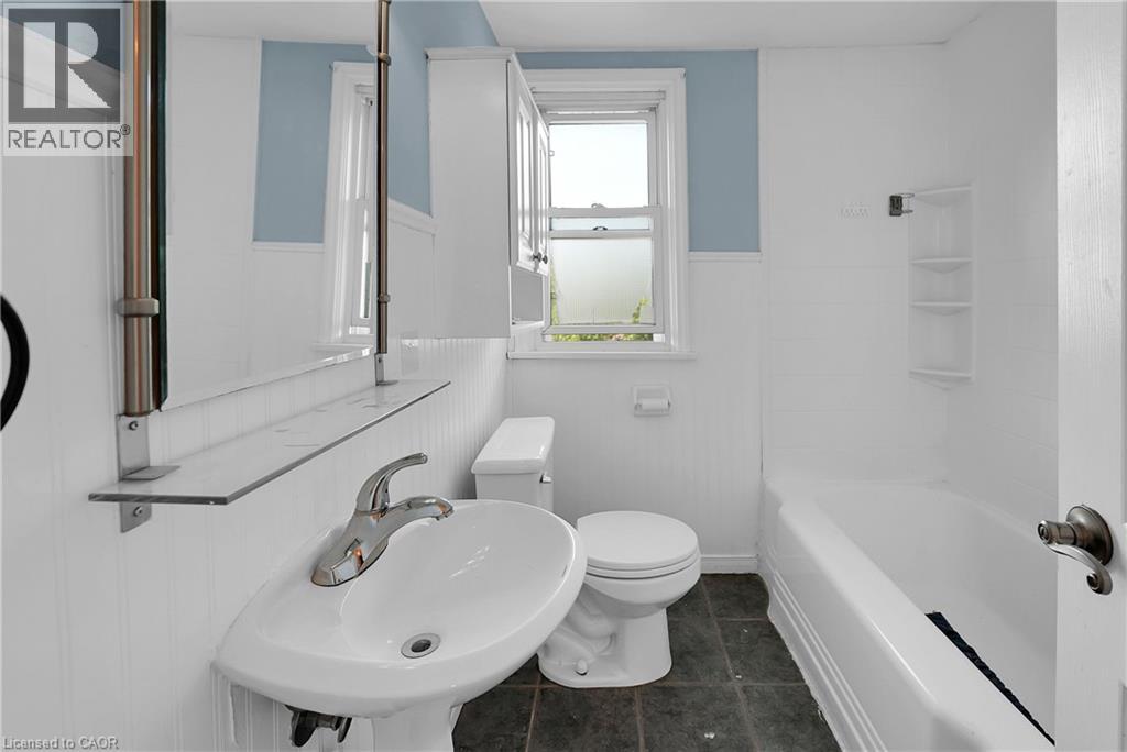 9 Arlington Avenue Property Photo 15