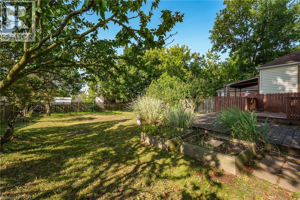 9 Arlington Avenue Property Photo 19