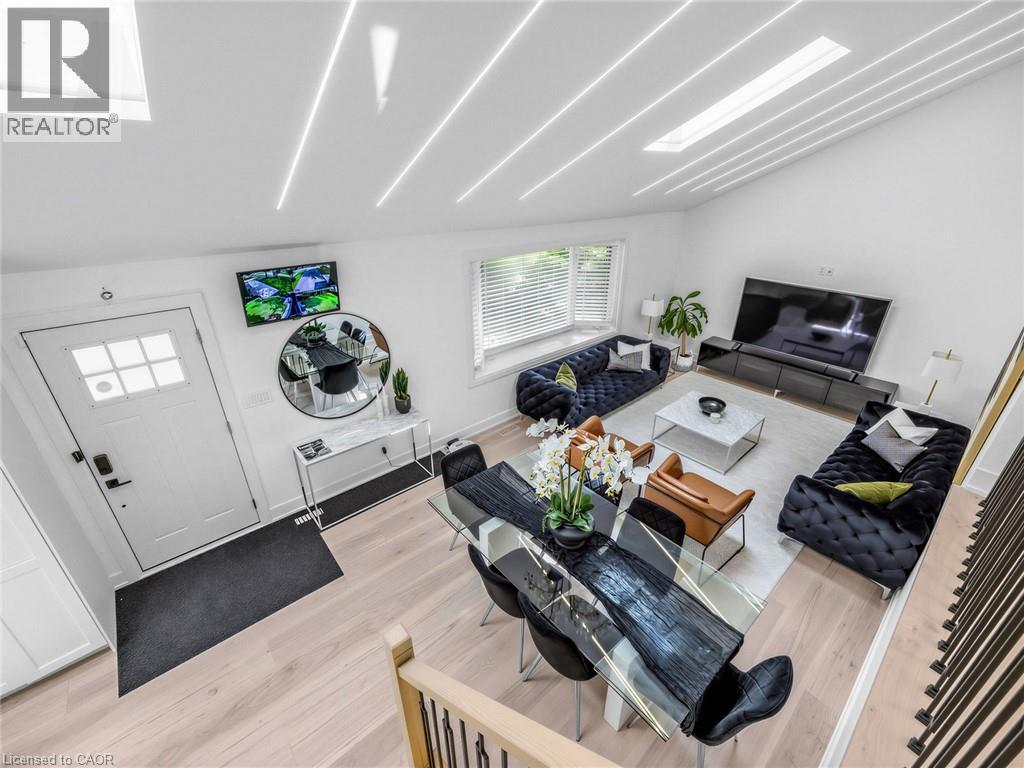 13 Swanhurst Boulevard Property Photo 11