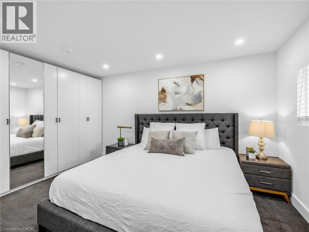 13 Swanhurst Boulevard Property Photo 12