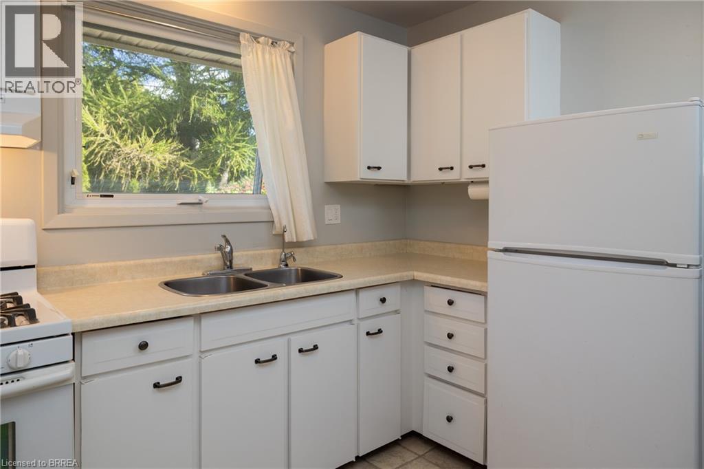 156 Mutual Street N Property Photo 17