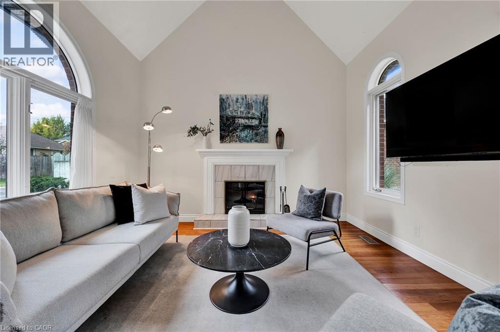250 Grey Squirrel Place Property Photo 7