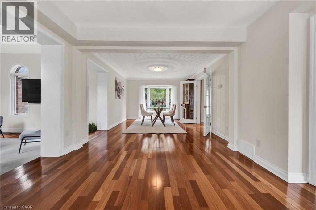 250 Grey Squirrel Place Property Photo 8