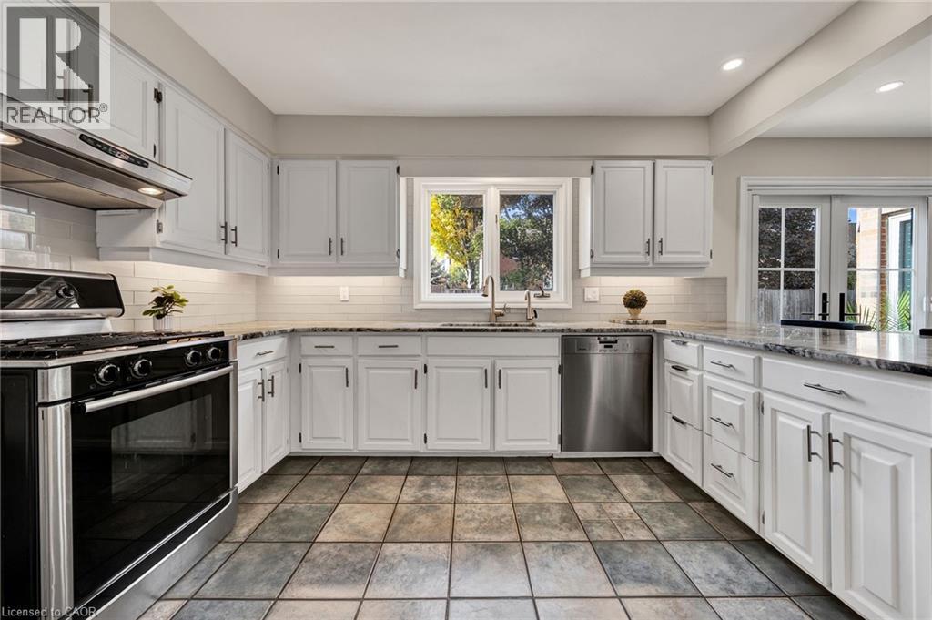 250 Grey Squirrel Place Property Photo 12
