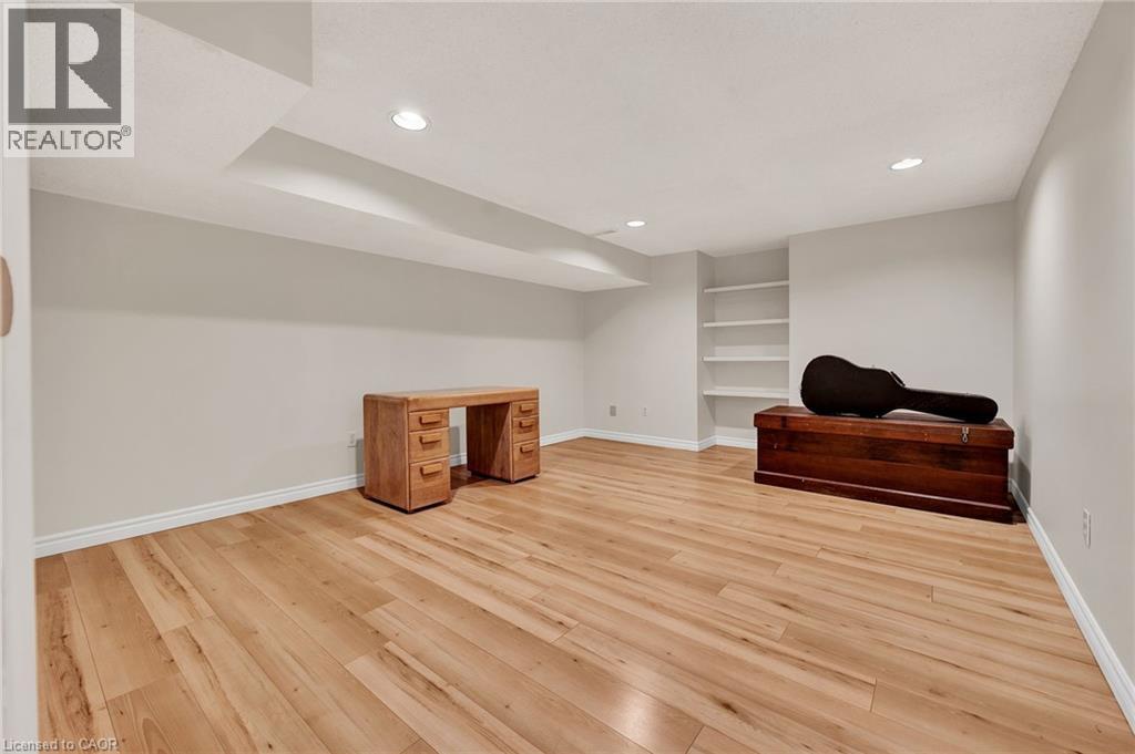 250 Grey Squirrel Place Property Photo 28