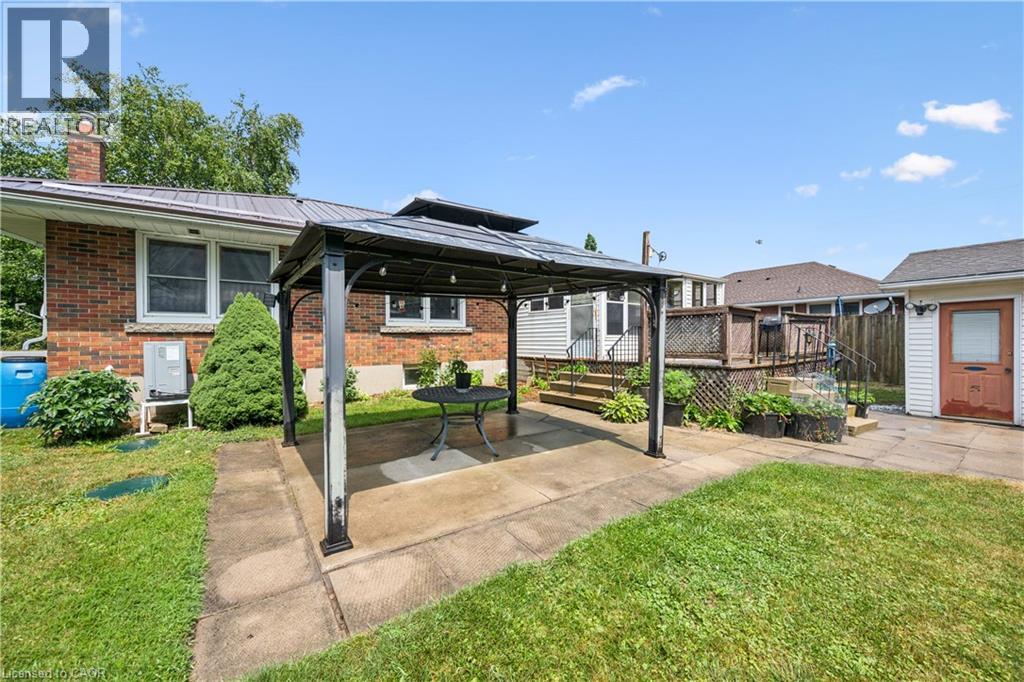 1065 Erie Street Property Photo 20