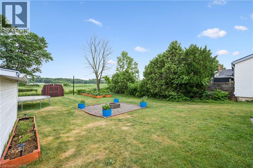 1065 Erie Street Property Photo 22