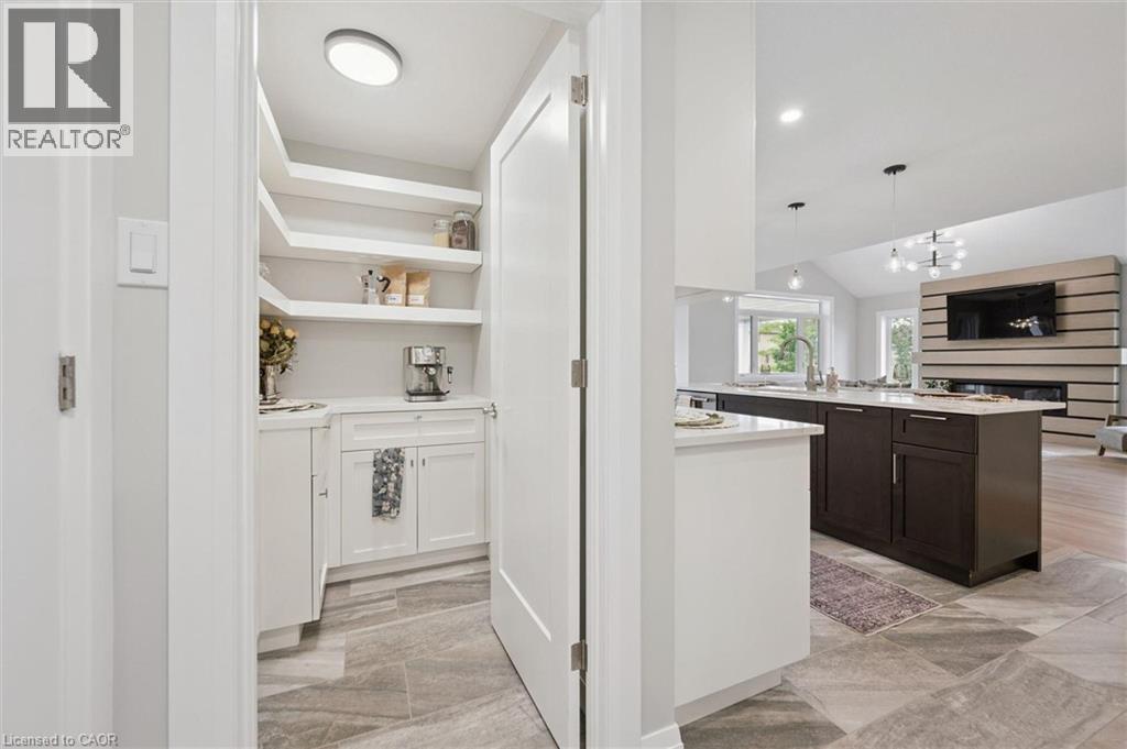 33 Waterloo Street Property Photo 6
