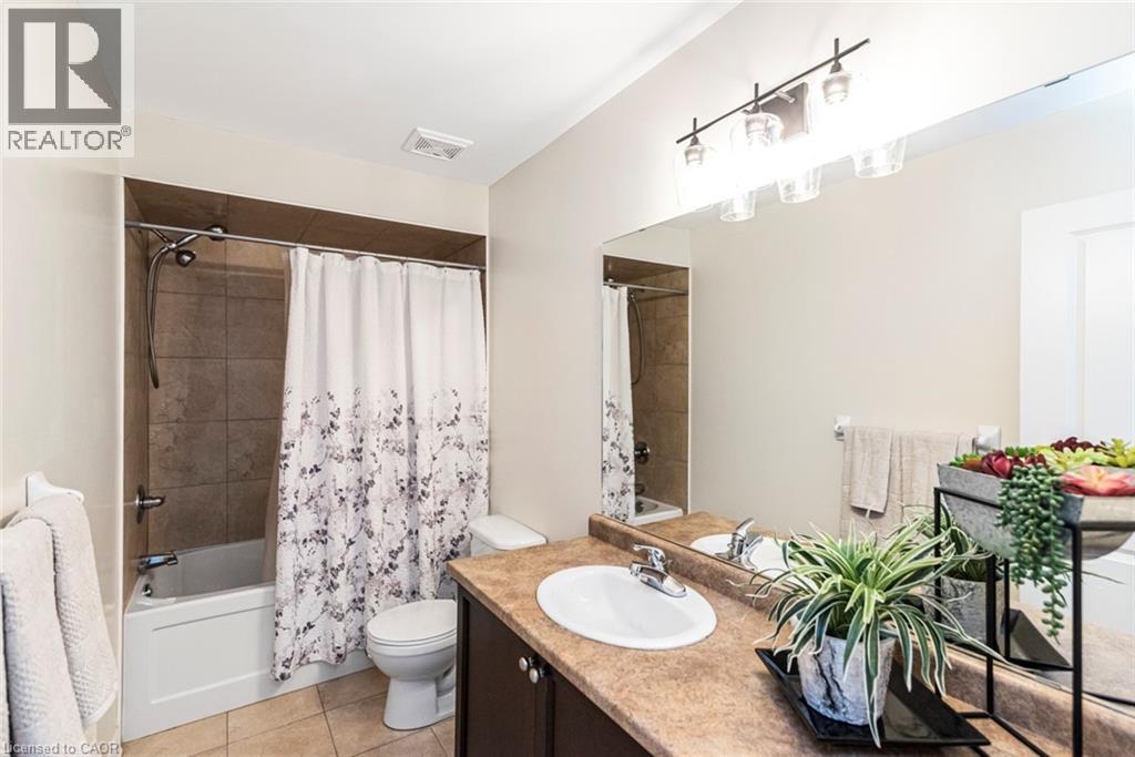 45 Seabreeze Crescent Unit# 22 Property Photo 18