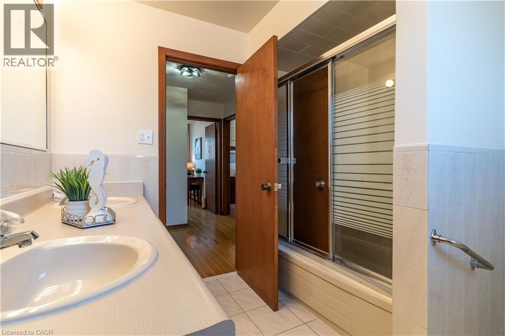 102 Markson Crescent Property Photo 18