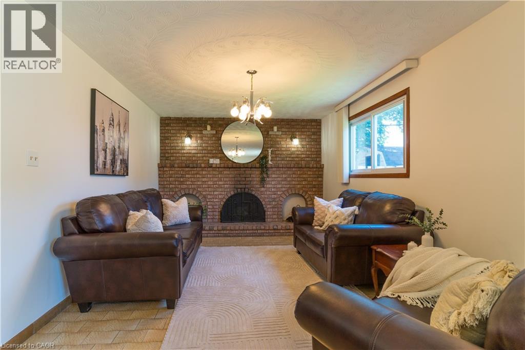 102 Markson Crescent Property Photo 20