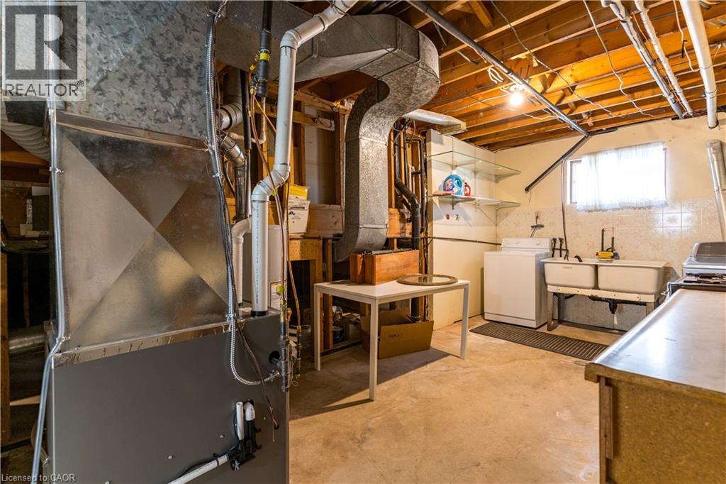 102 Markson Crescent Property Photo 34