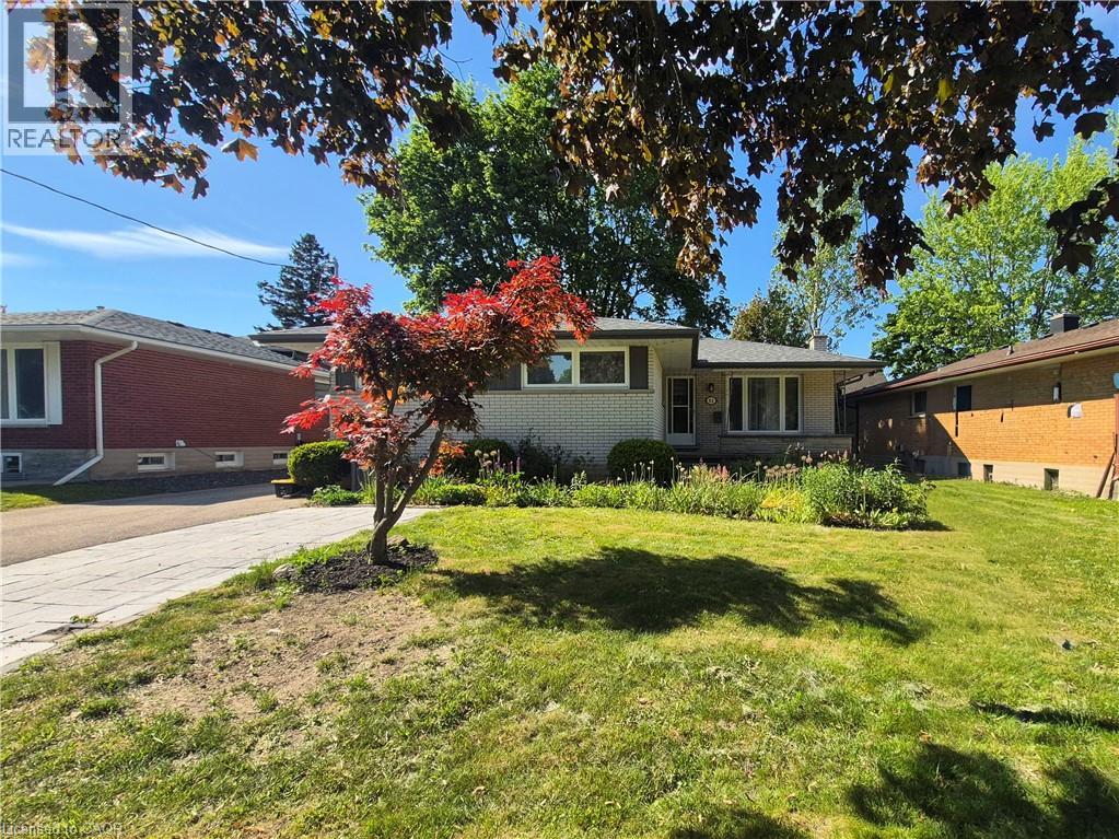 11 Duncairn Avenue Property Photo 1