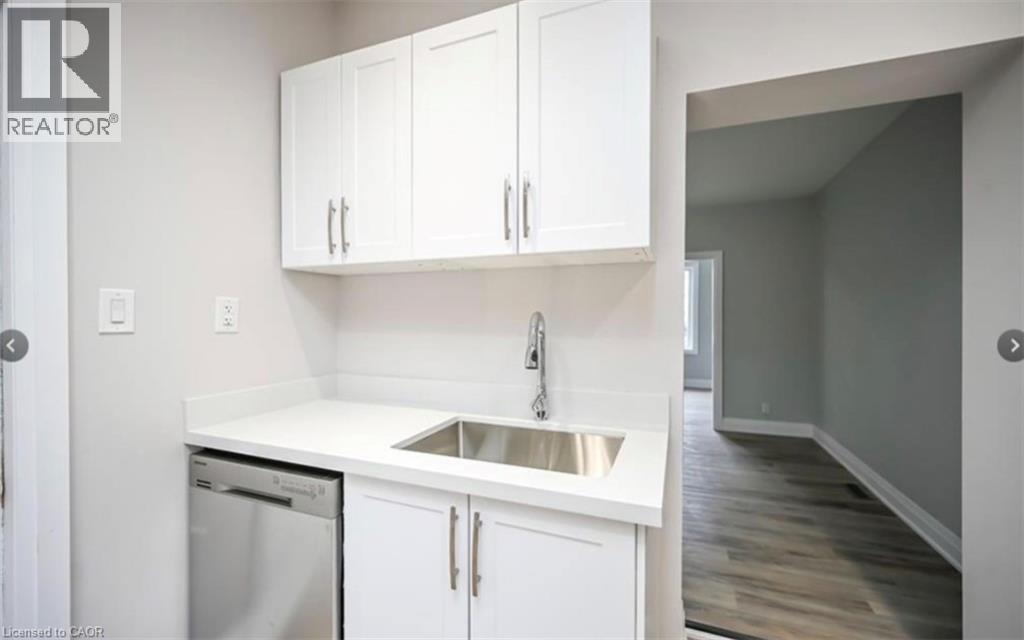 1024 Cannon Street E Property Photo 4