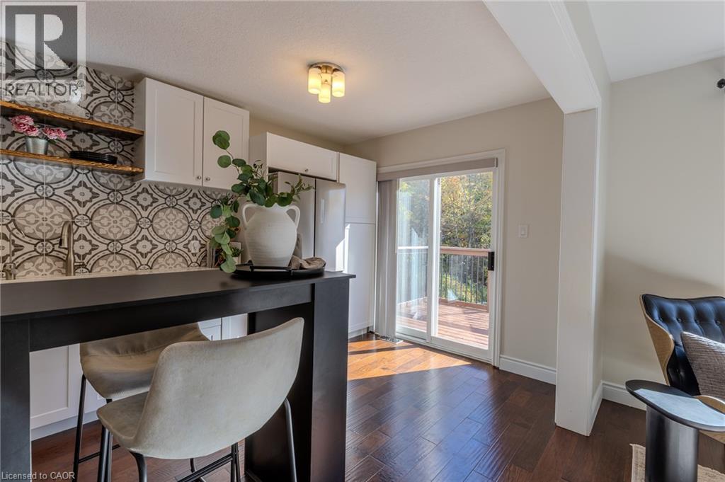 569 Violet Street Property Photo 6