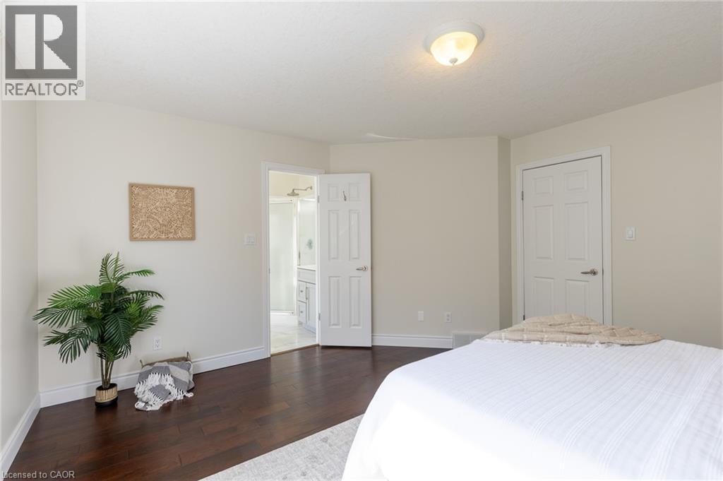 569 Violet Street Property Photo 20