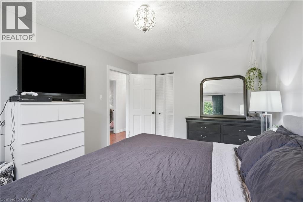 33 Debora Drive Property Photo 15