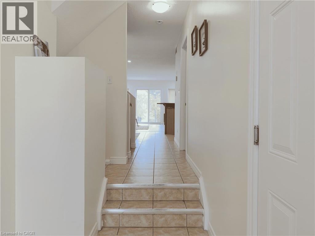 78 Colton Circle Property Photo 3