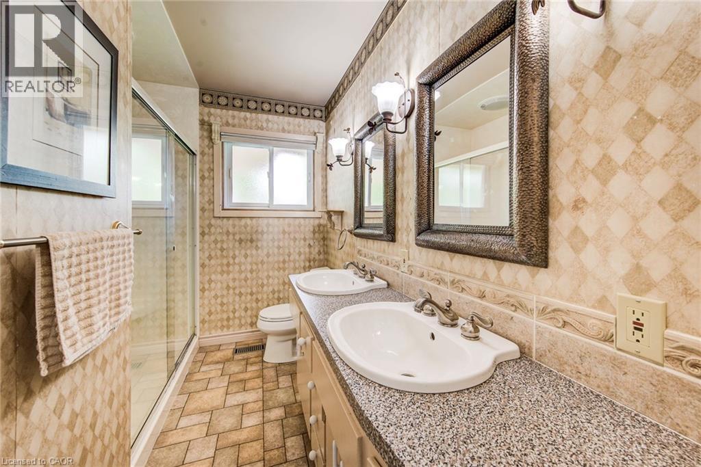 192 Warren Road Property Photo 17