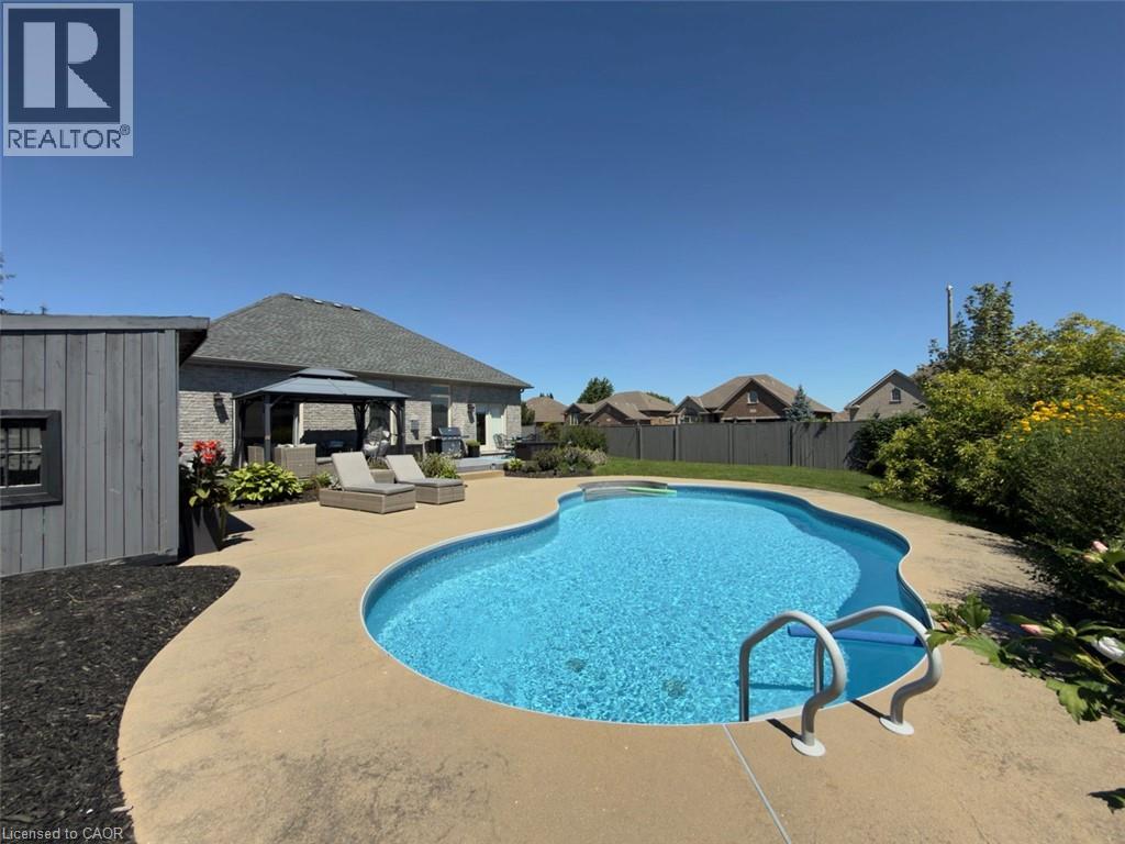 2 Kim Lane Property Photo 46
