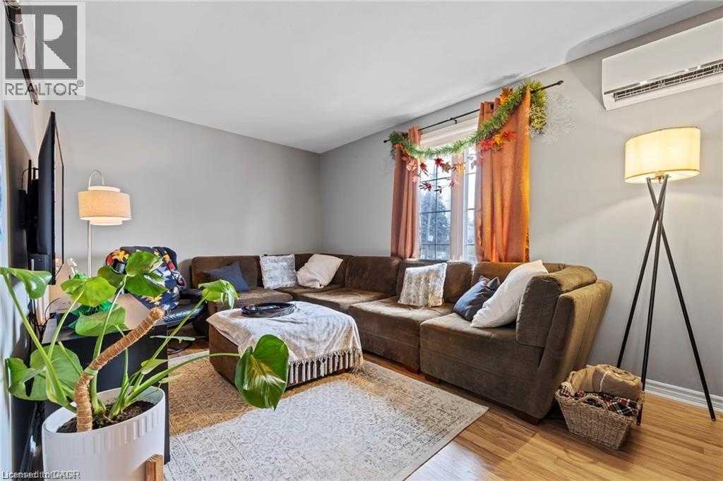 107 Horning Drive Unit# Upper Property Photo 11