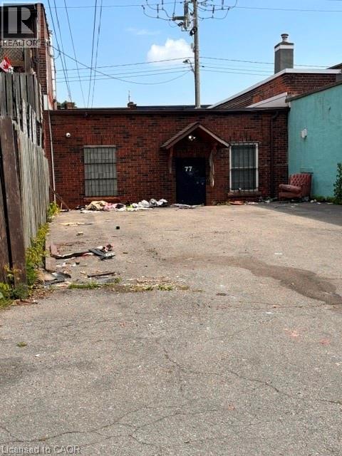 774 Barton Street E Property Photo 11