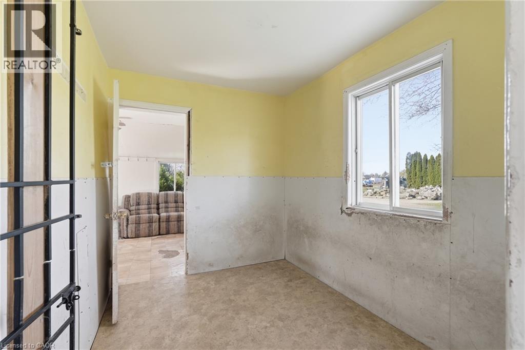 855 Line 1 Road Property Photo 21