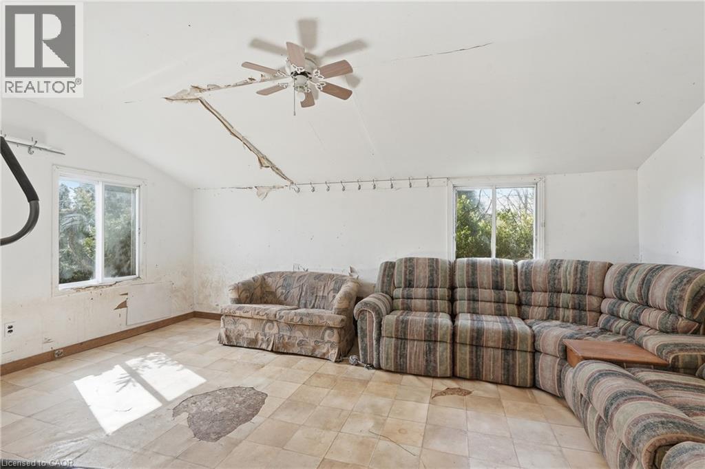 855 Line 1 Road Property Photo 32