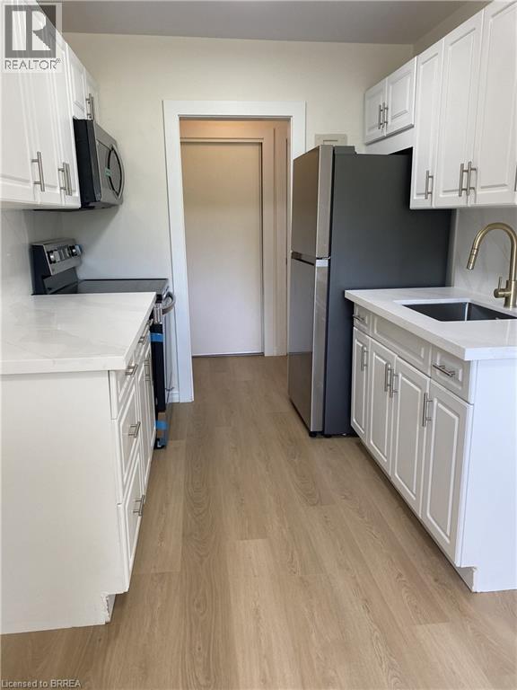 151 SIEBERT Avenue Property Photo 1