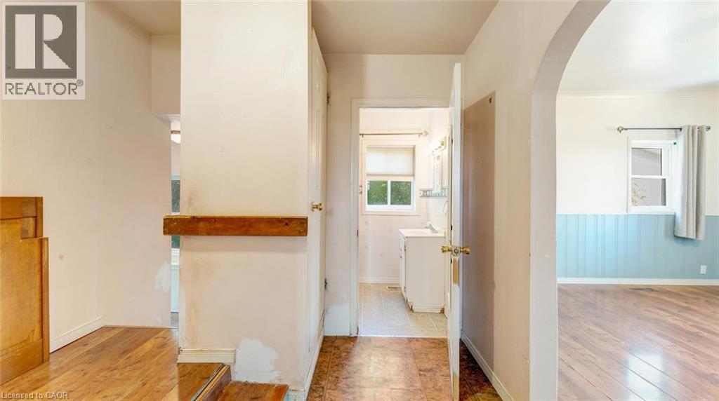 350 Perth Street Property Photo 10