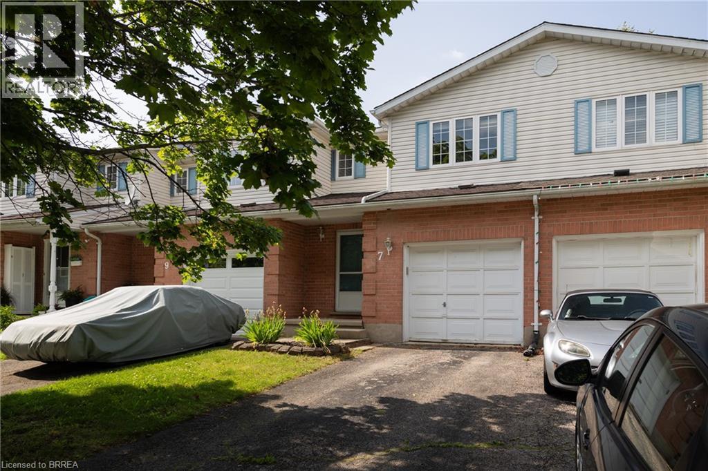 7 Graystone Court Property Photo 1