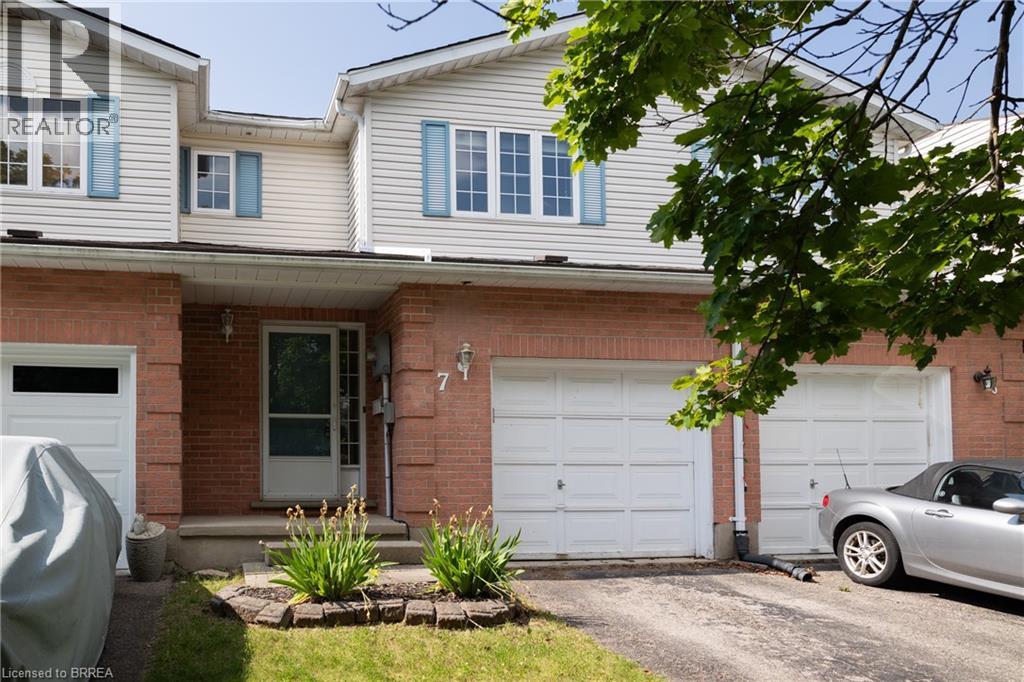 7 Graystone Court Property Photo 2