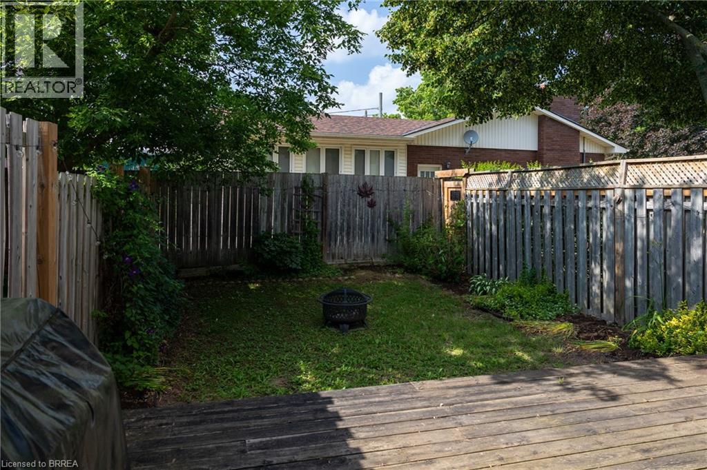 7 Graystone Court Property Photo 3