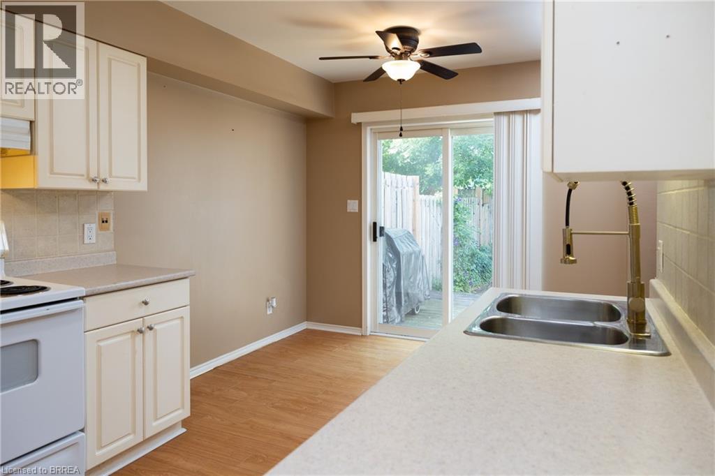 7 Graystone Court Property Photo 9