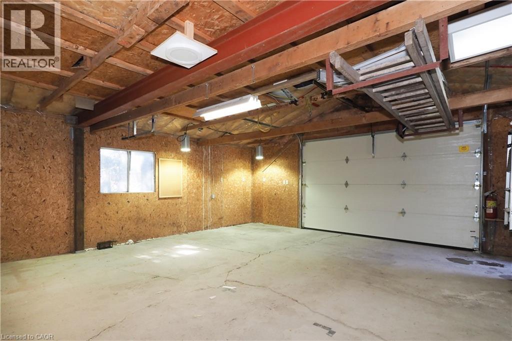 33 Main Street E Property Photo 36