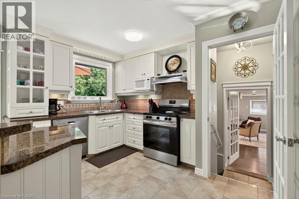 2147 Governor's Road Property Photo 12
