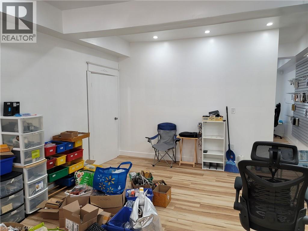 648 King Street E Property Photo 2
