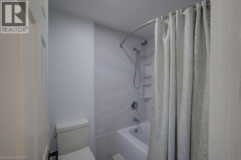 464 Beechwood Place Unit# 3 Property Photo 22